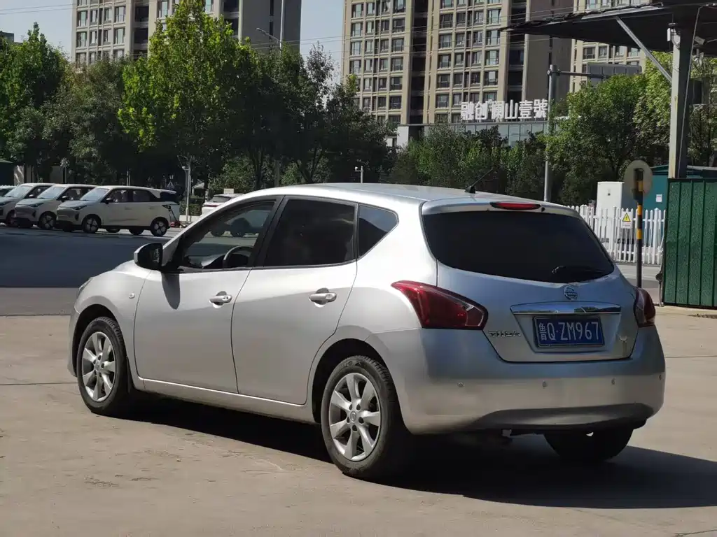 Nissan Tiida — миниатюра 4