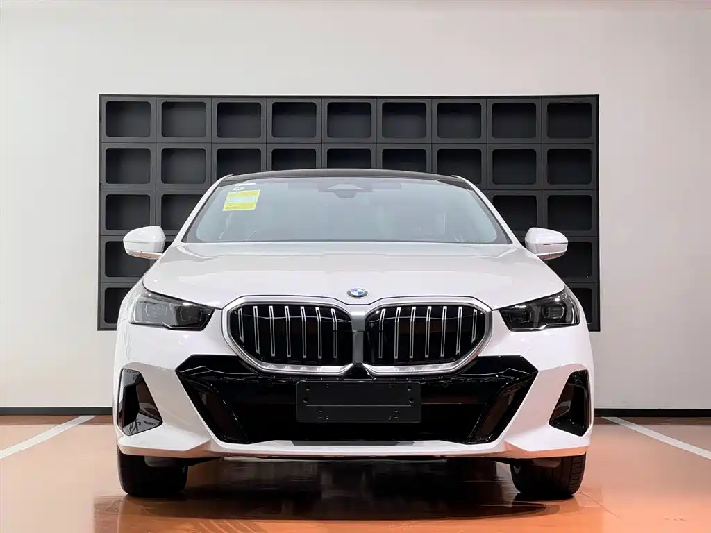 BMW 5 Series 5 2025 530Li Lead M Sport
