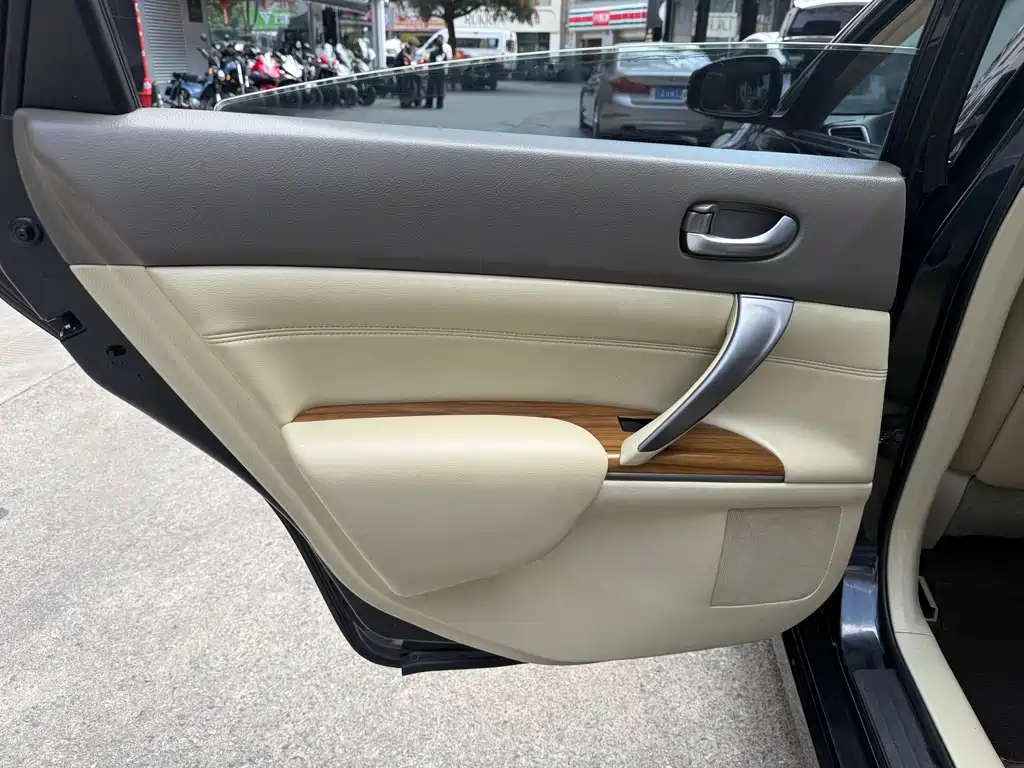 Nissan Teana — миниатюра 19