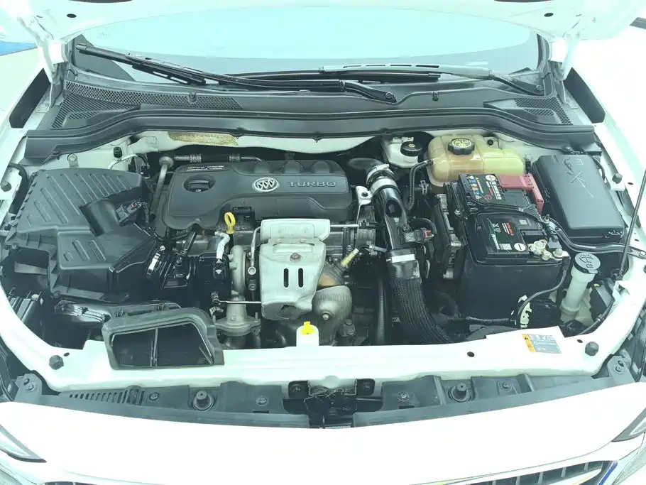 Buick Excelle — миниатюра 10