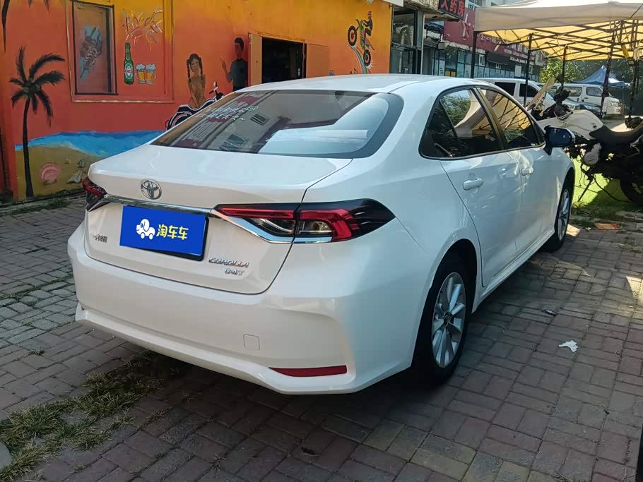 Toyota Corolla 1.2 л 2022 г. Белый, пробег 40400 км