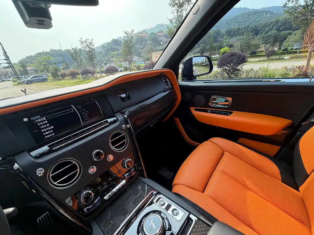 Rolls-Royce Cullinan 2024 Black Badge