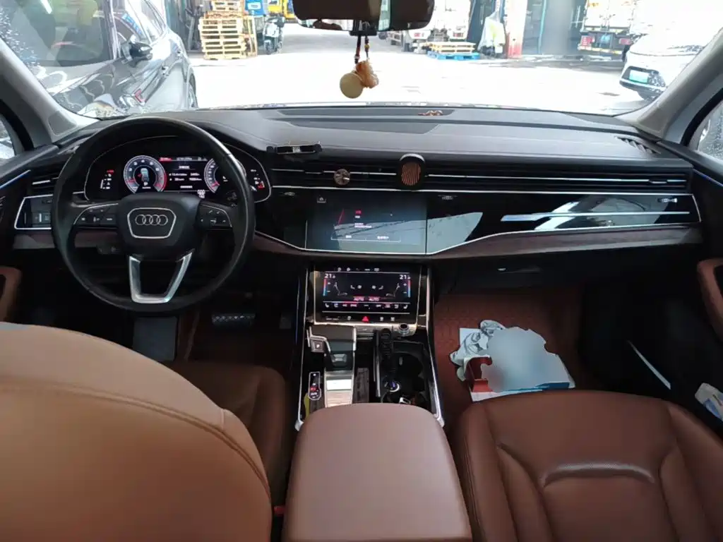 Audi Q7 — миниатюра 10