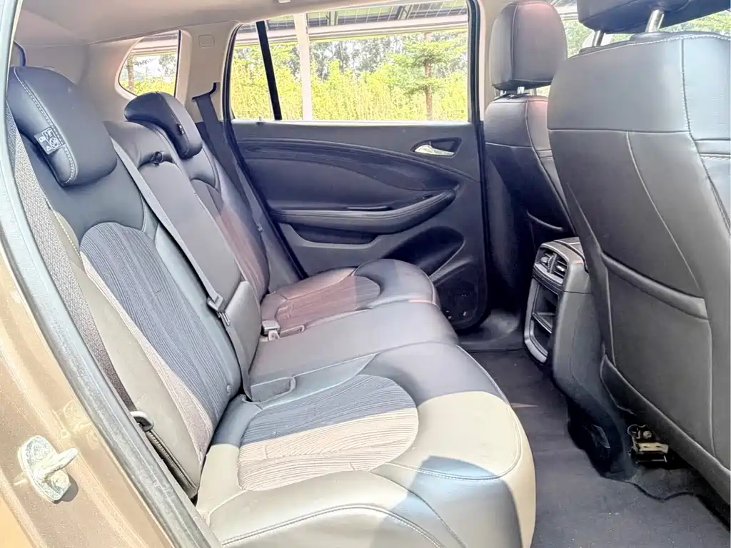 Buick Envision Plus — миниатюра 16