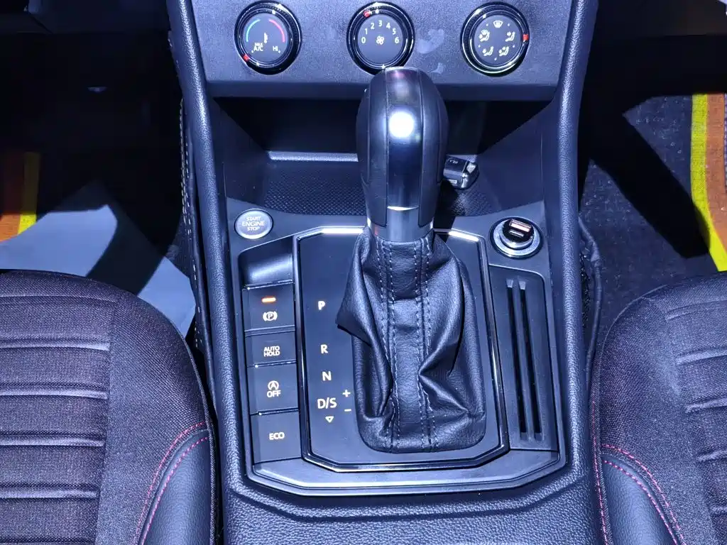 Volkswagen Lavida — миниатюра 14