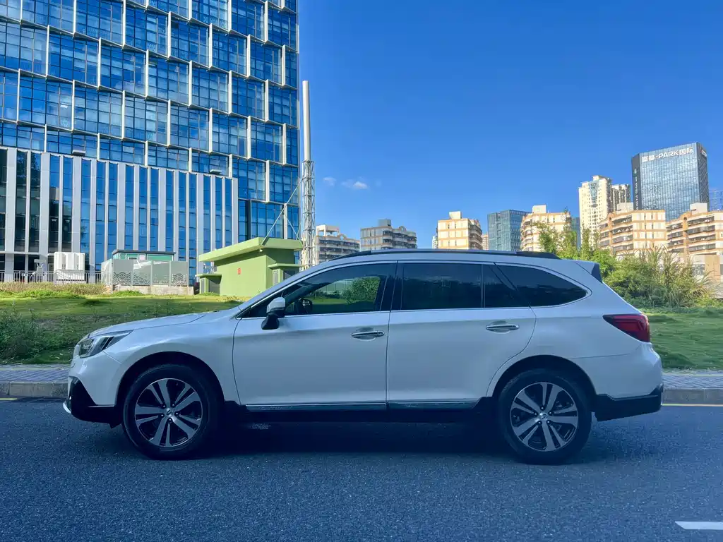 SUBARU OUTBACK