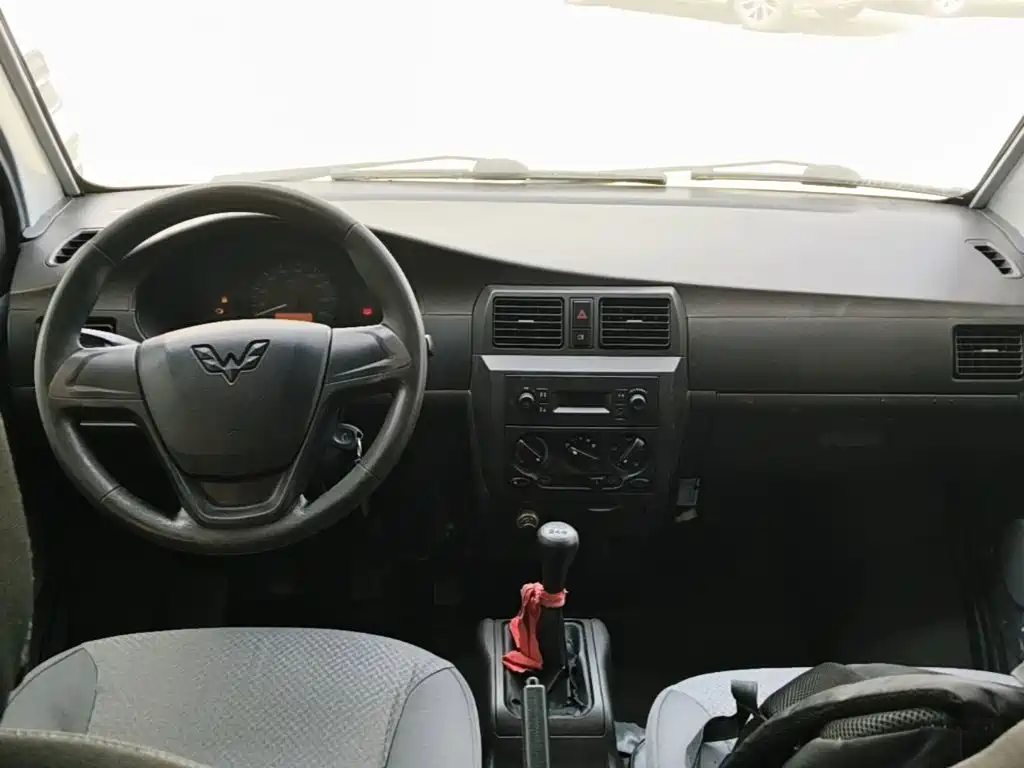 Wuling Rongguang — миниатюра 10