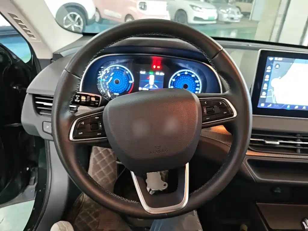 Hongqi Hongqi E-QM5 — миниатюра 11