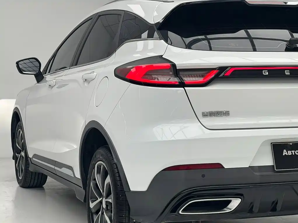 Geely Emgrand S — миниатюра 12
