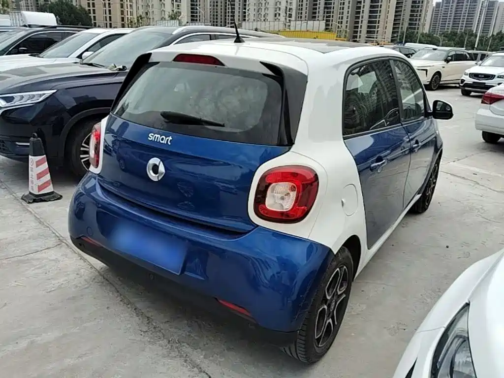 smart Smart Forfour — миниатюра 7