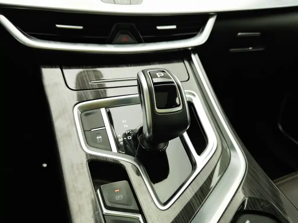Geely Jia Ji — миниатюра 13