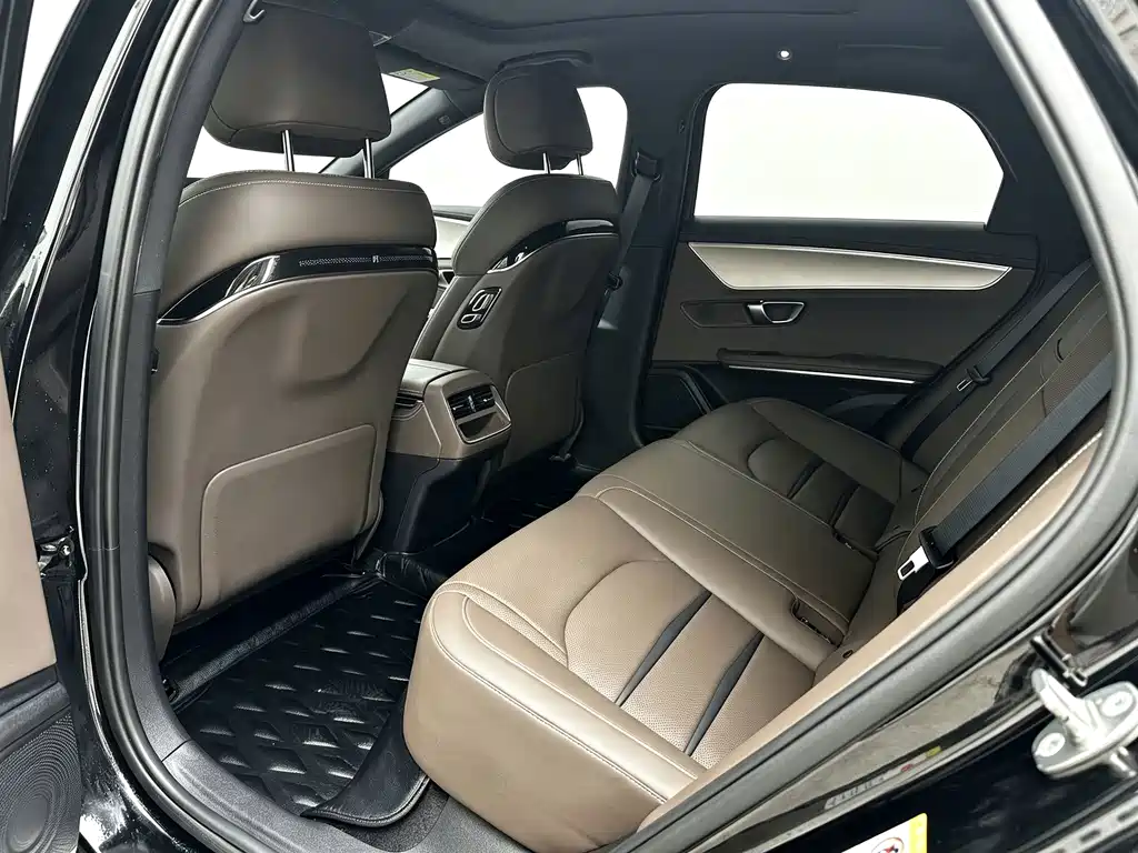 BYD Han — миниатюра 7