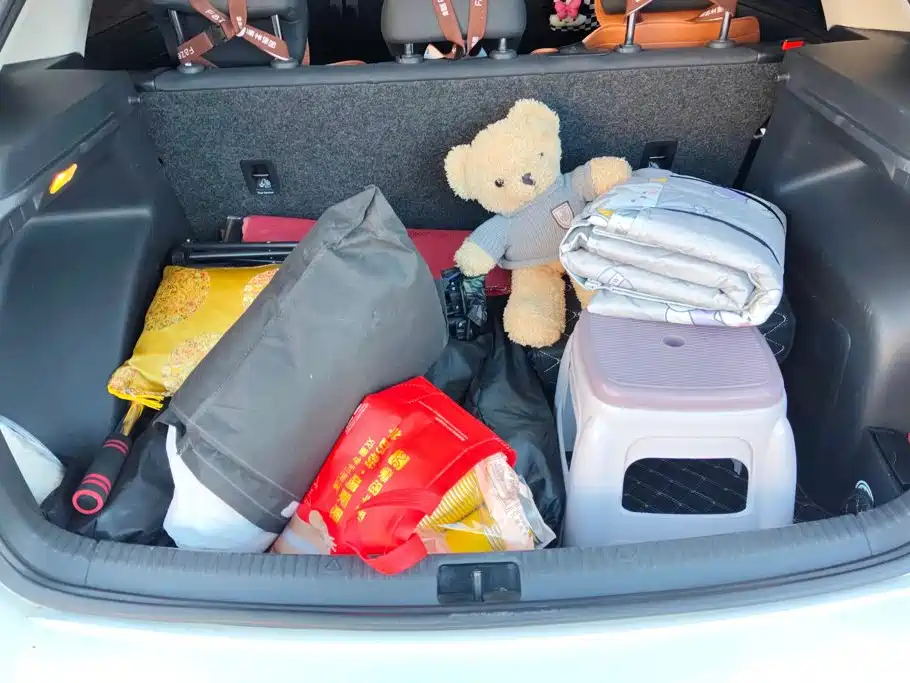 Skoda Rapid Spaceback — миниатюра 4