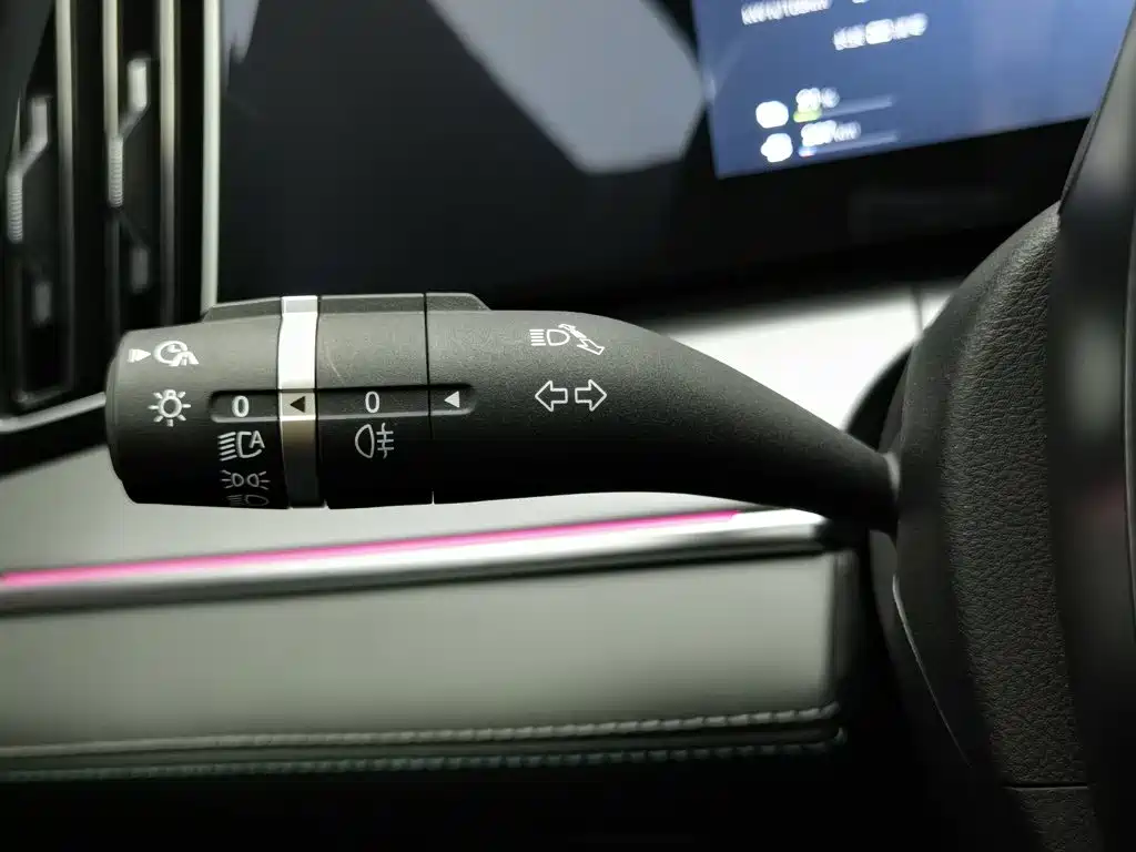 BYD L DM-i — миниатюра 21