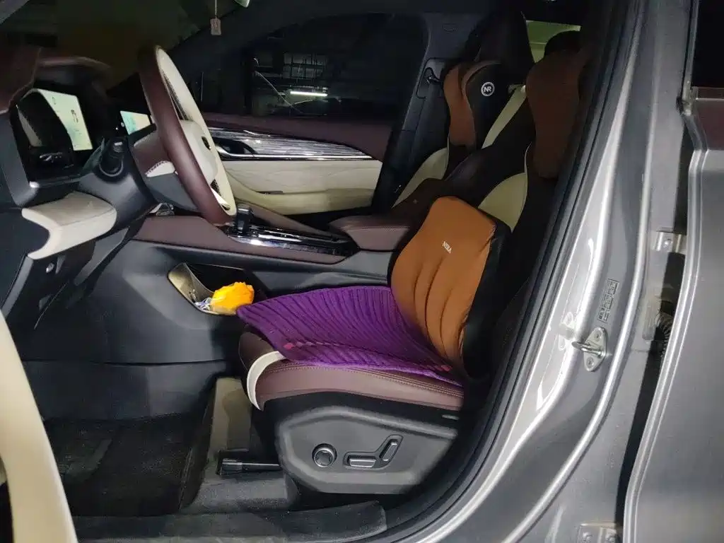 Geely Xingyue L — миниатюра 8