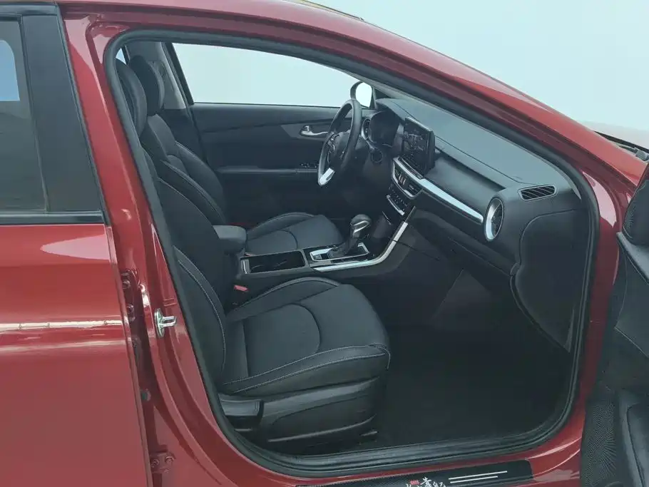 Kia K3 — миниатюра 8