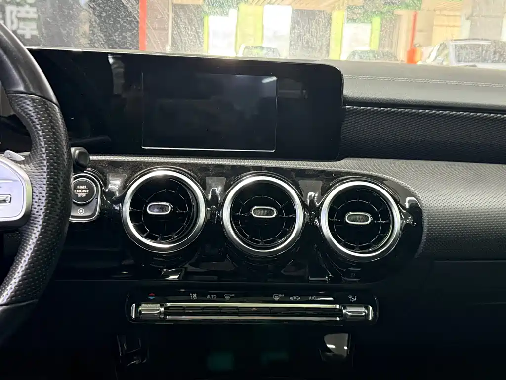 MERCEDES-BENZ A CLASS