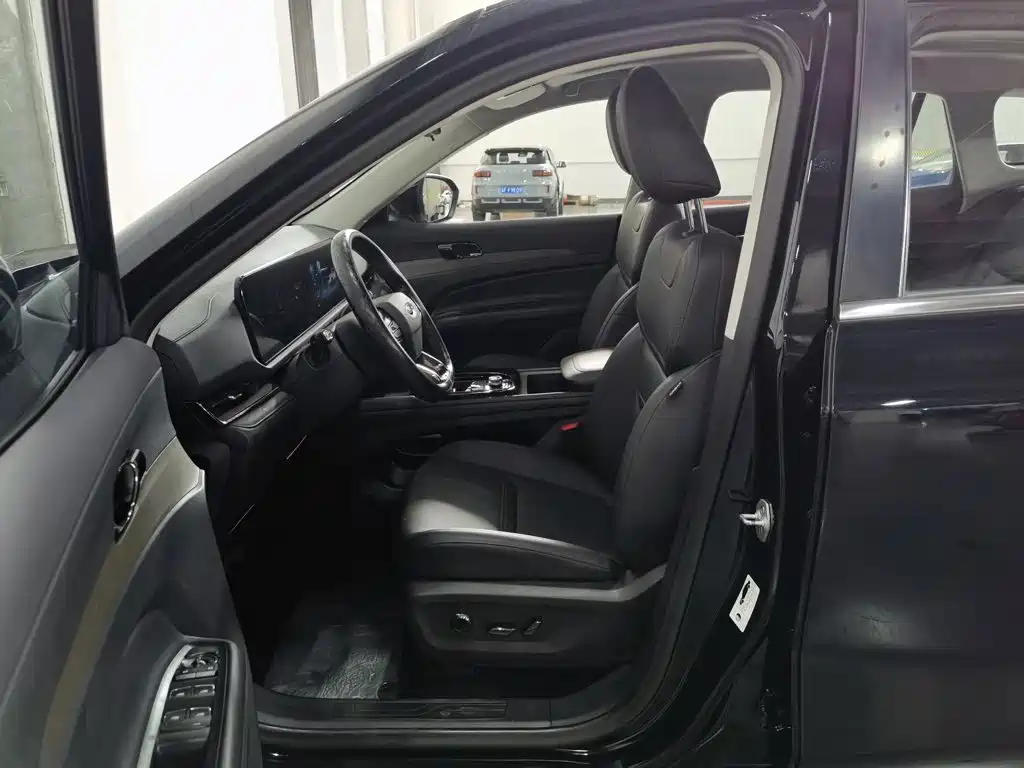 Ford Equator Sport — миниатюра 10