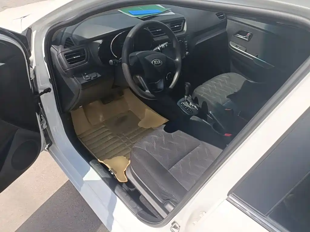 Kia K2 — миниатюра 16
