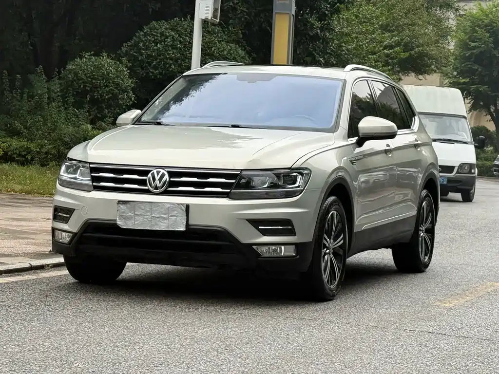 Volkswagen Tiguan L — миниатюра 3