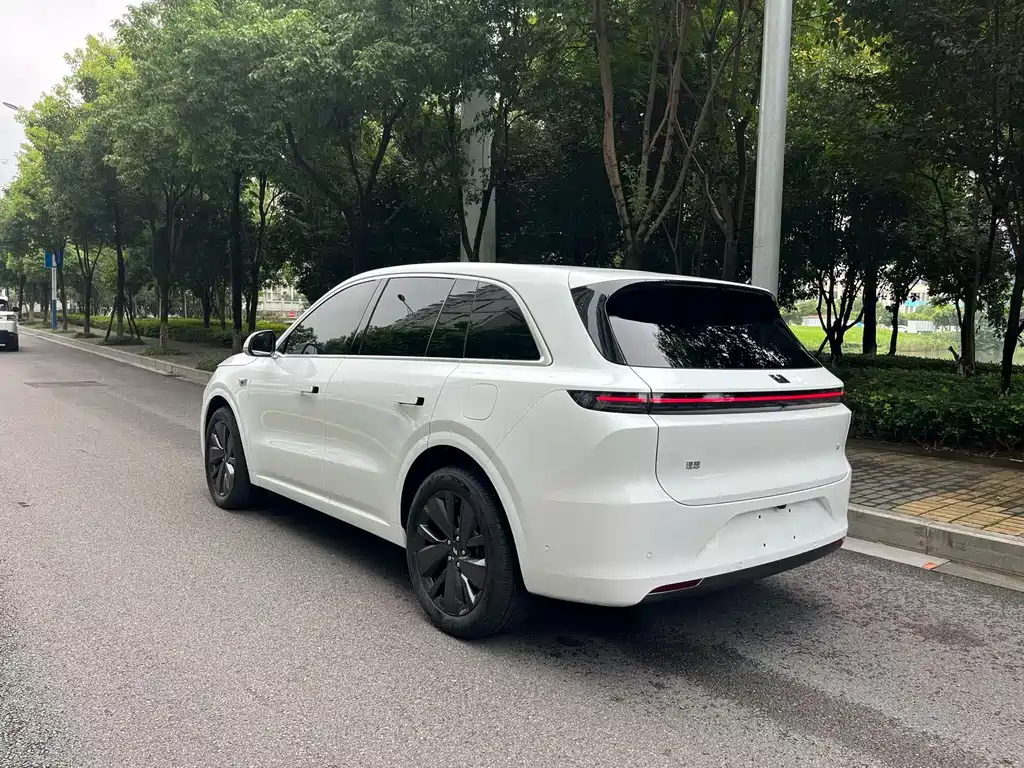 Li Auto L6 2025 Pro