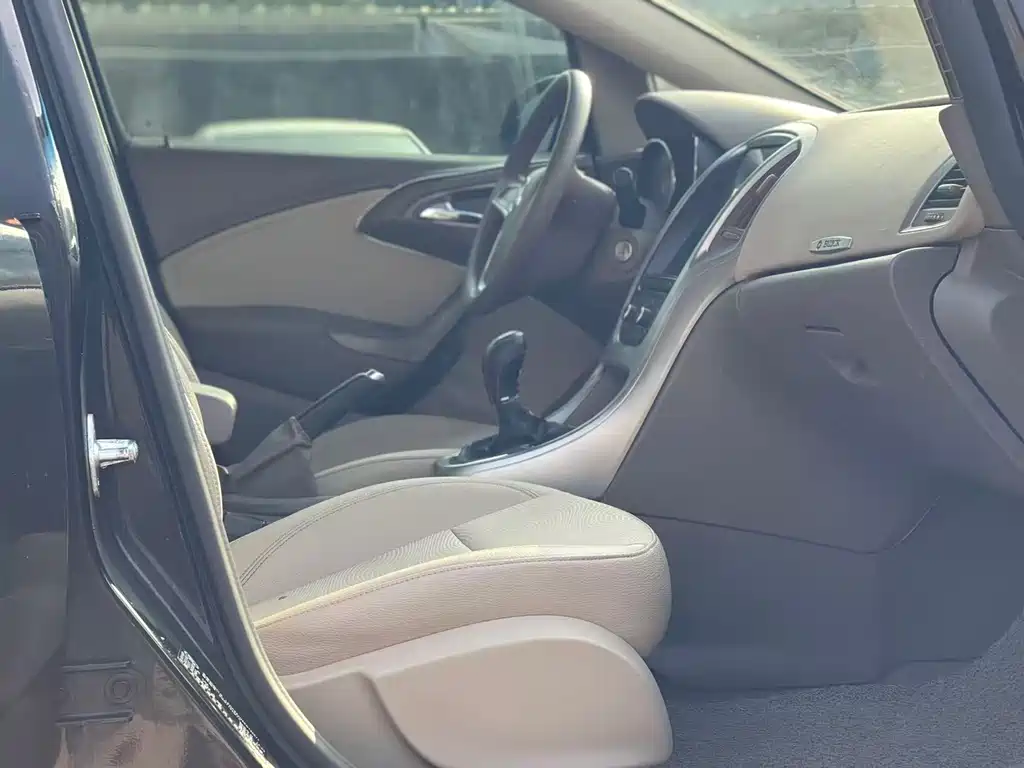 Buick Excelle 2012 GT 1.6L AT Fashion