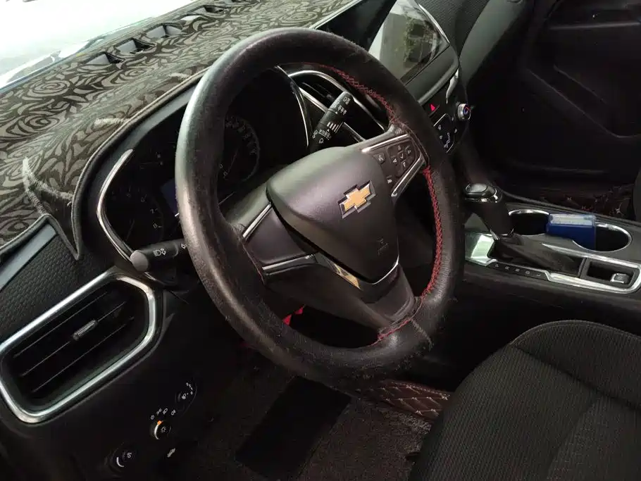Chevrolet Equinox — миниатюра 15