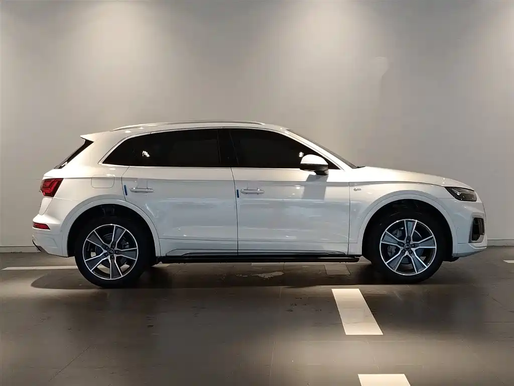 Audi Q5L 2021 45 TFSI Luxury