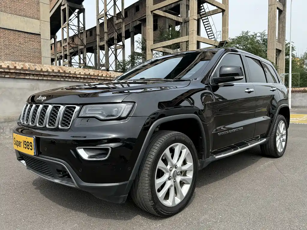 Jeep Grand Cherokee (Import) 2018