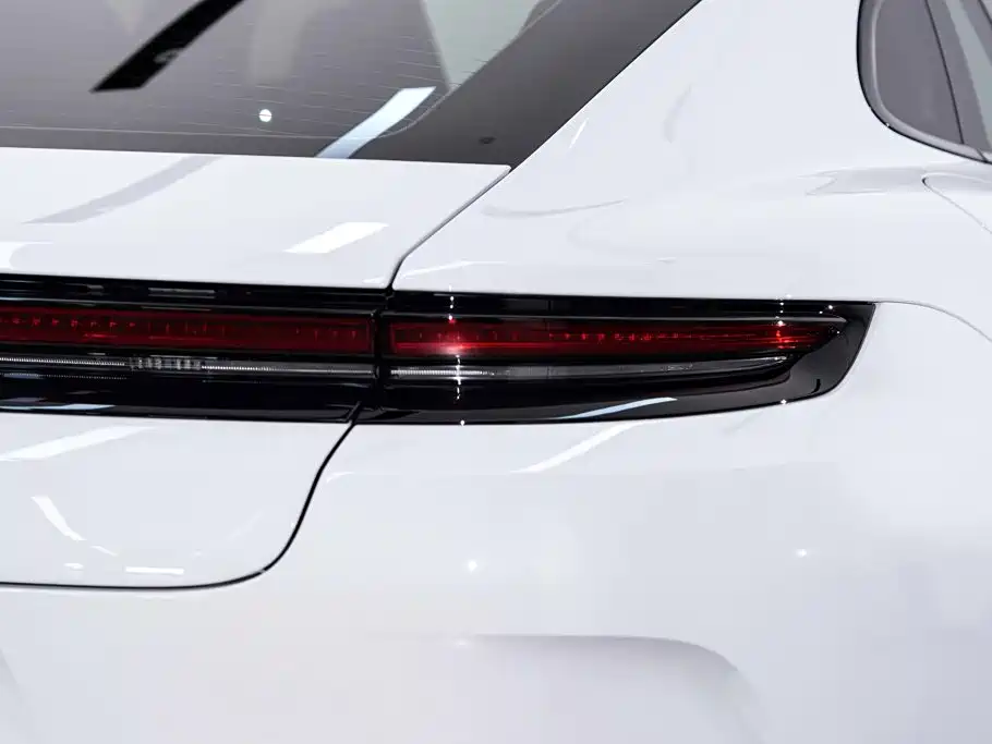Porsche Panamera — миниатюра 11
