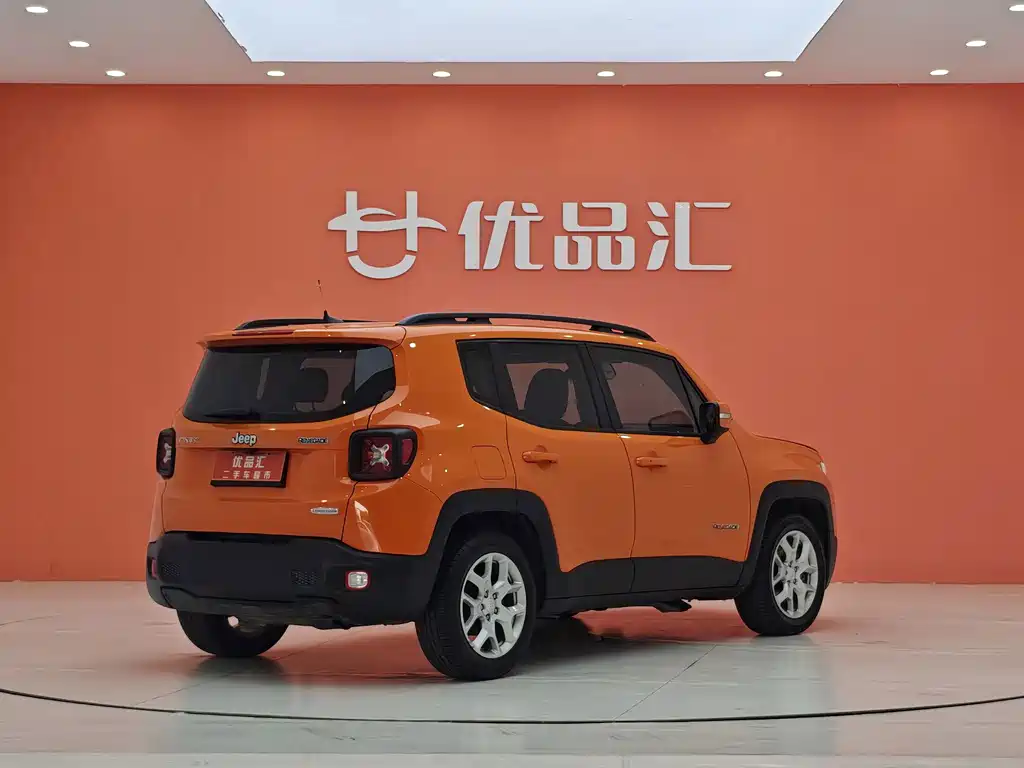 Jeep Renegade — миниатюра 5