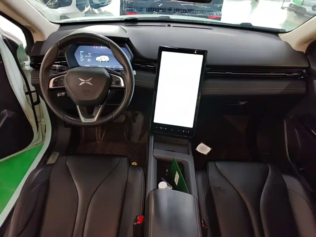 XPeng G3 — миниатюра 10