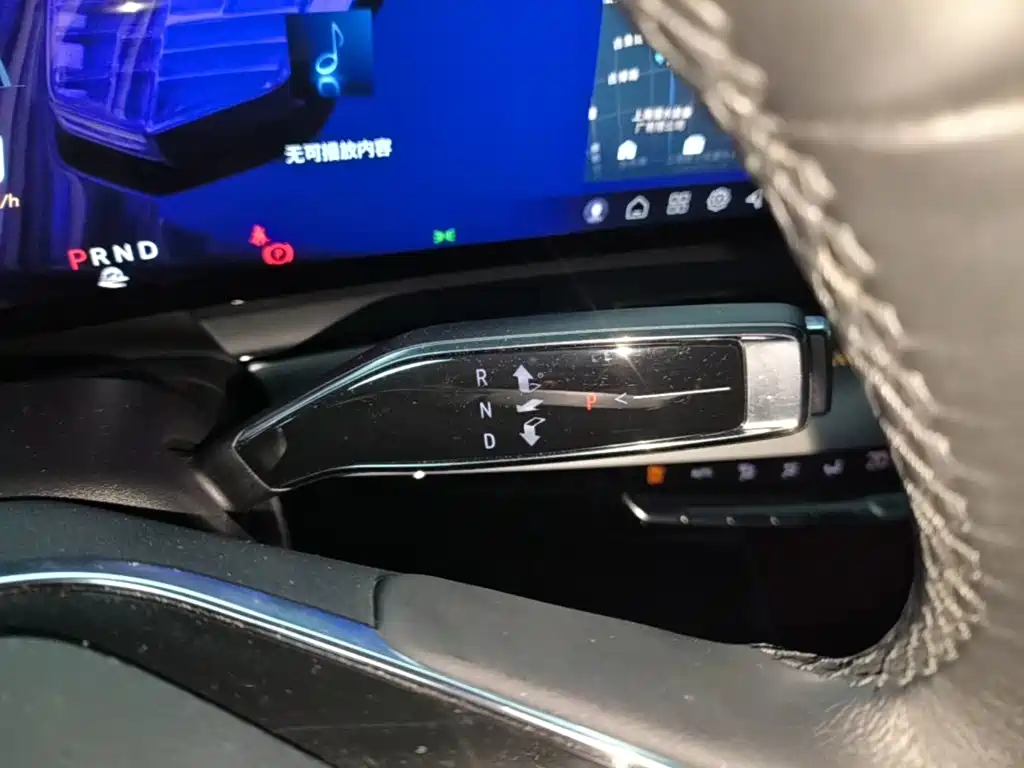Cadillac IQ — миниатюра 14
