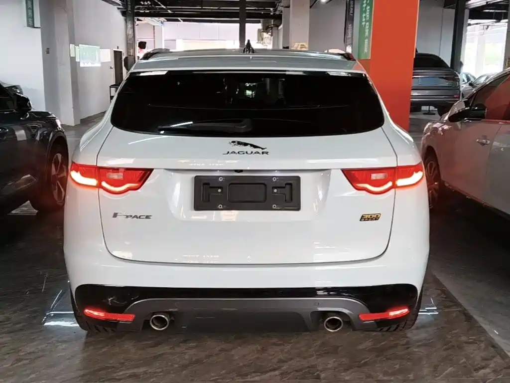 Jaguar F-PACE — миниатюра 6
