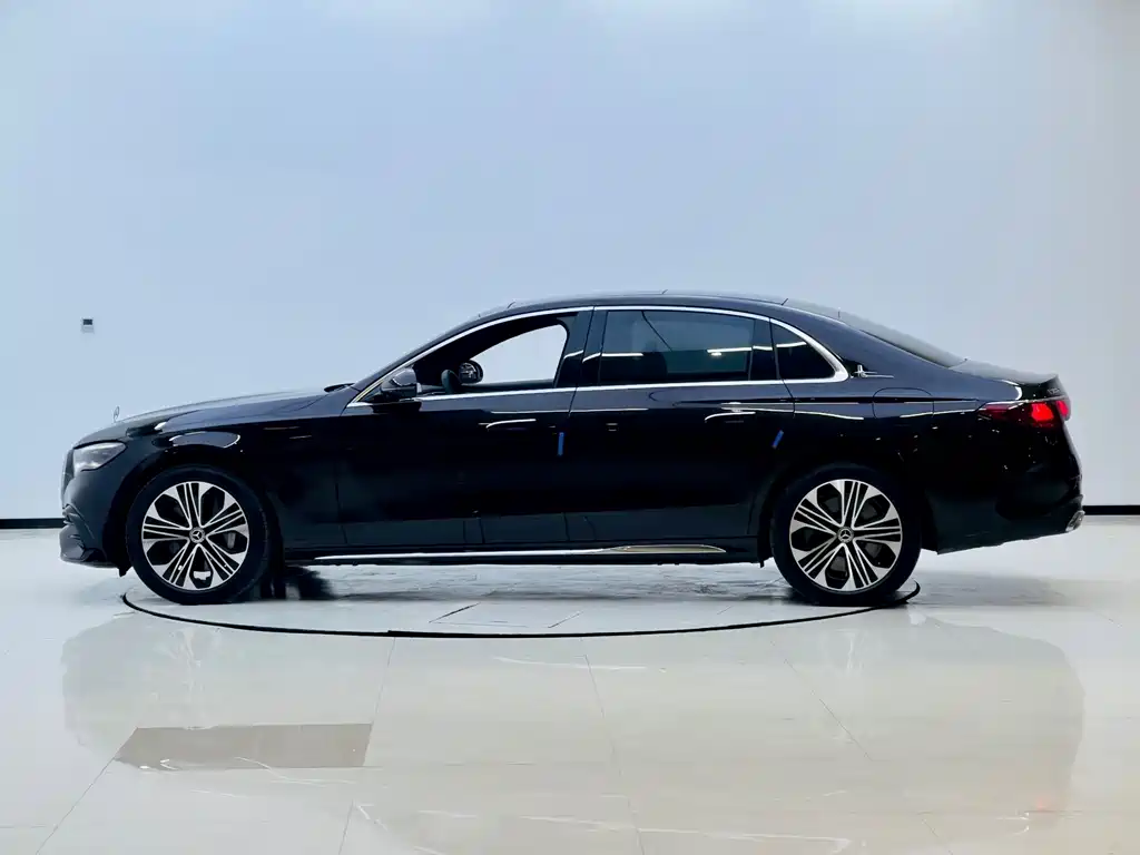 Mercedes-Benz E-Class New Energy — миниатюра 3