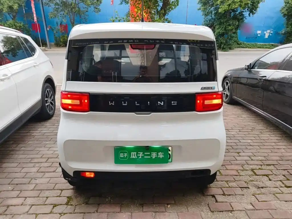 Wuling MINIEV — миниатюра 6