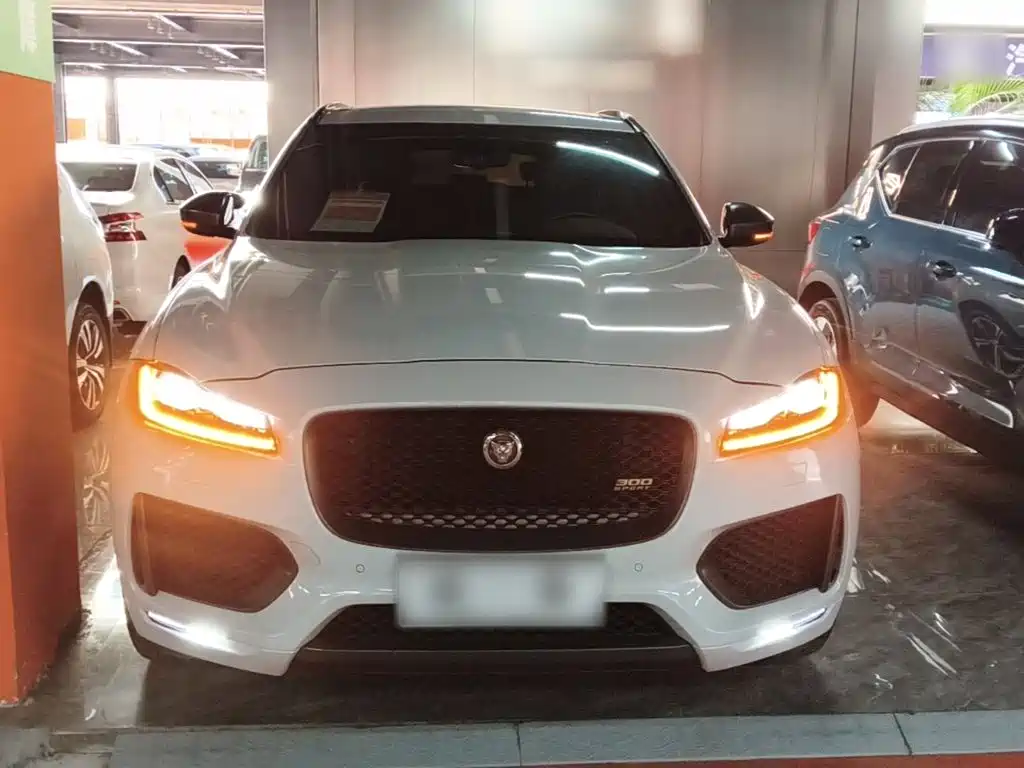 Jaguar F-PACE — миниатюра 3