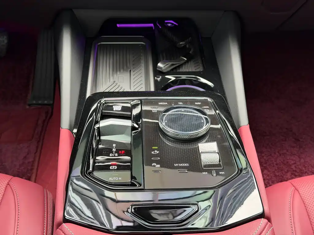 BMW 5 Series — миниатюра 10