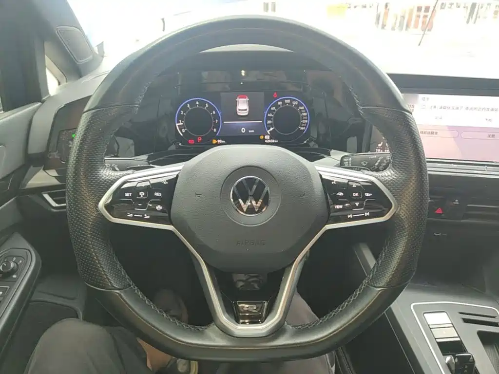 Volkswagen Golf — миниатюра 11