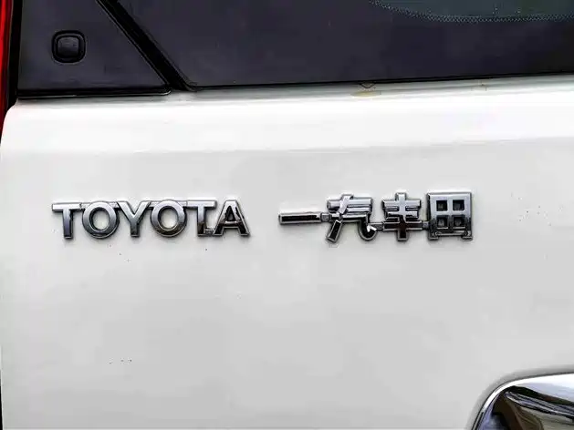 Toyota Land Cruiser Prado 2010 4.0L AT VX NAVI
