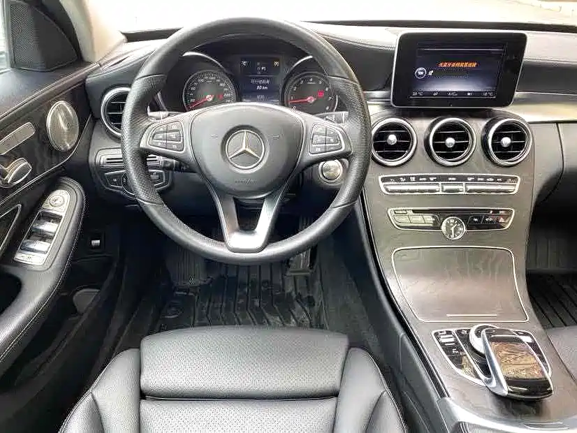 Mercedes-Benz C-Class — миниатюра 5