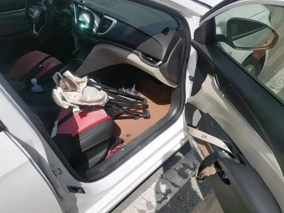 Buick Excelle — миниатюра 8
