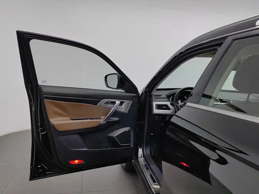 Geely Boyue — миниатюра 8