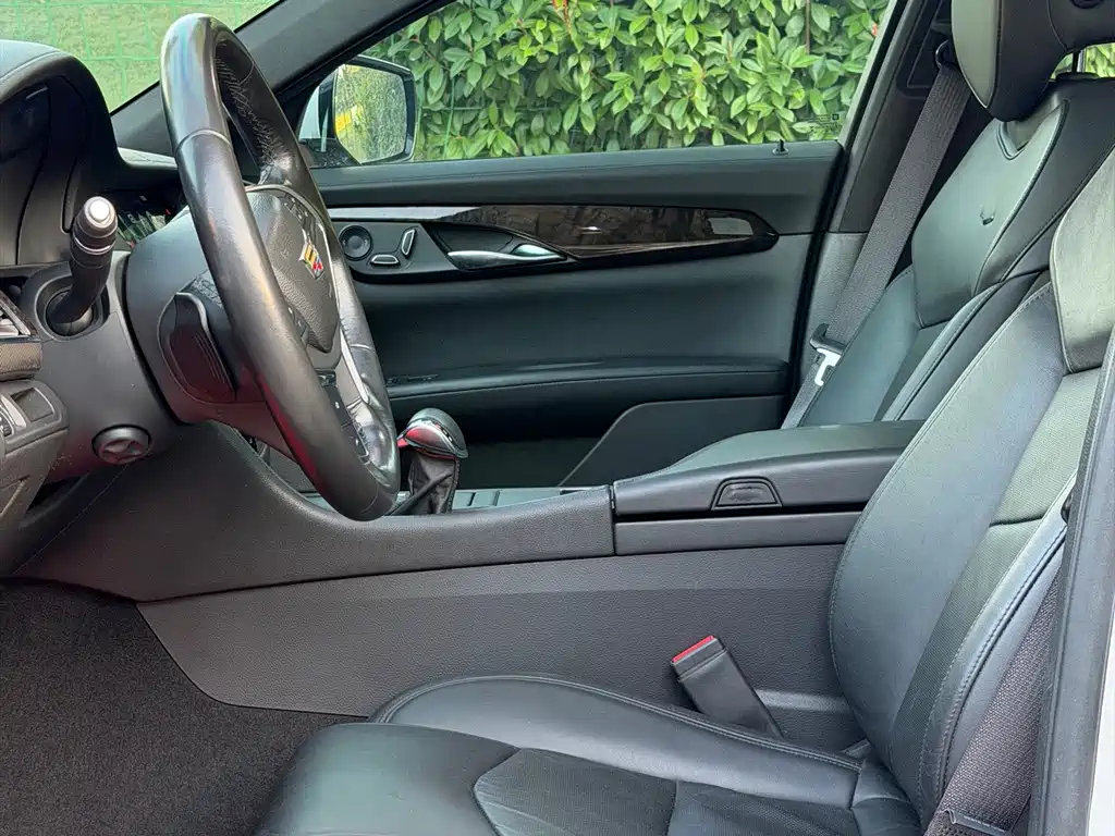 Cadillac CT6 — миниатюра 6