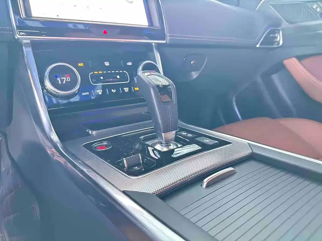 Jaguar XEL — миниатюра 15