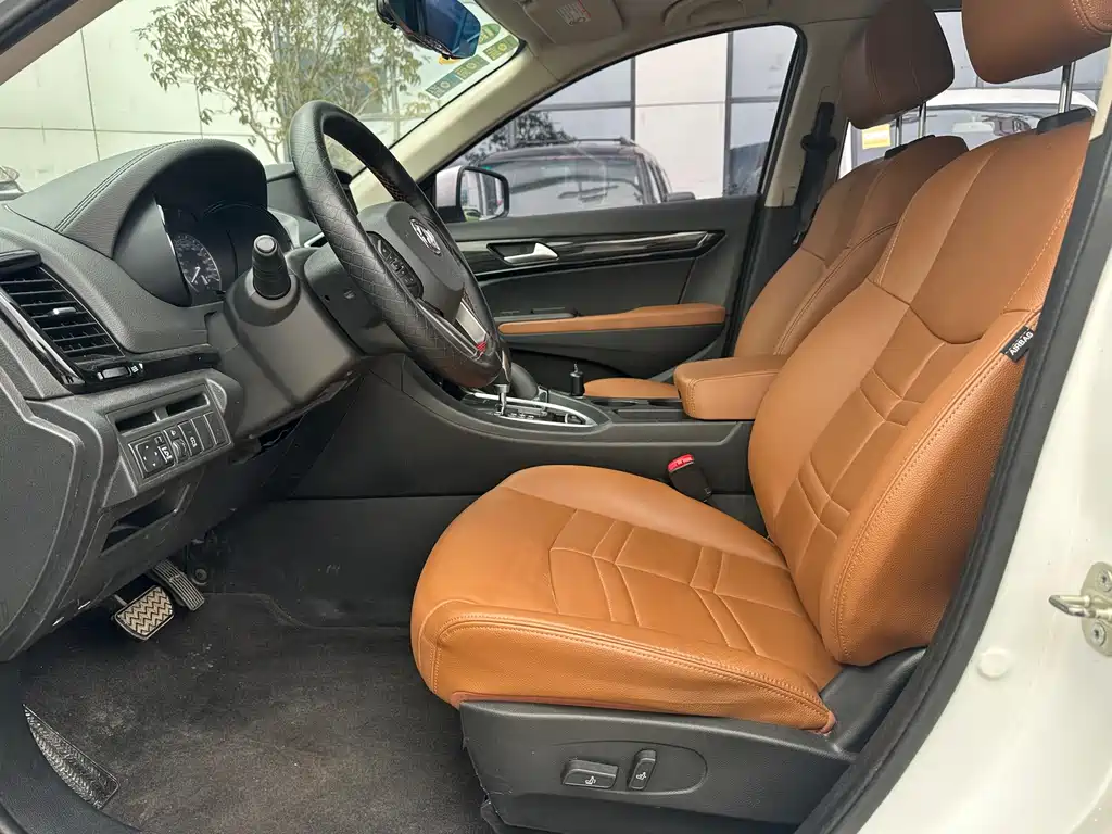 DONGFENG DONGFENG DEMEANOR MX5