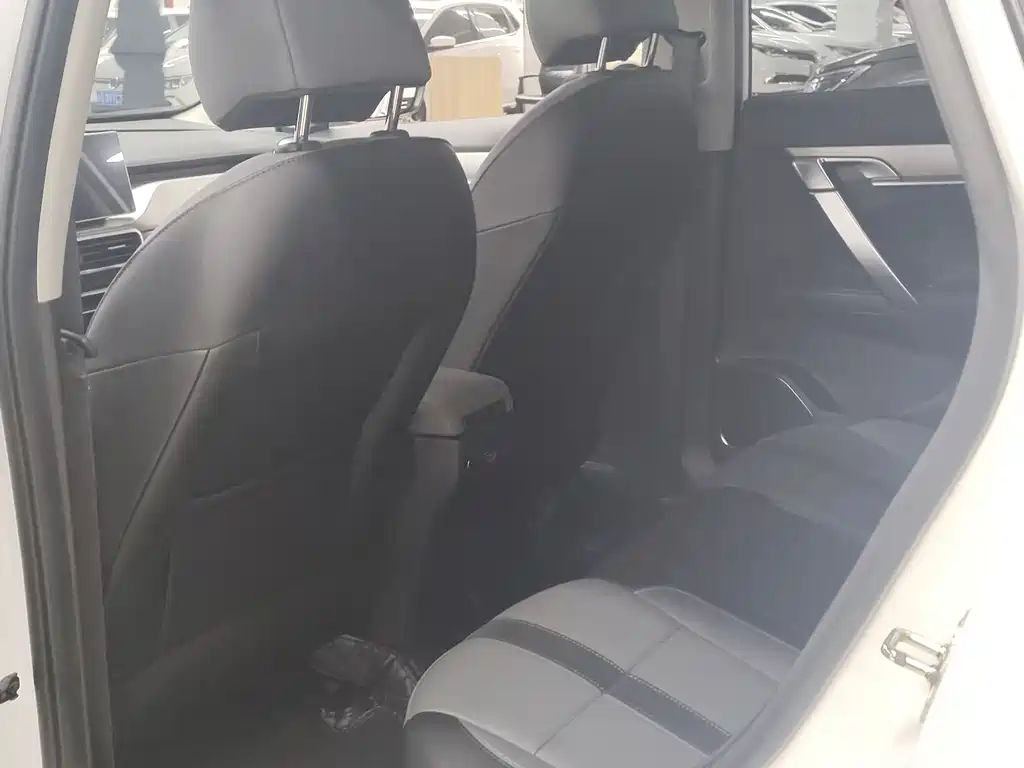 GEELY AUTOMOBILE BINYUE