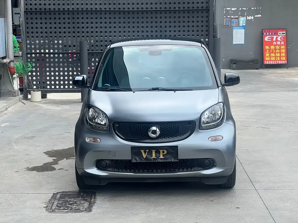 smart Smart Fortwo — миниатюра 2