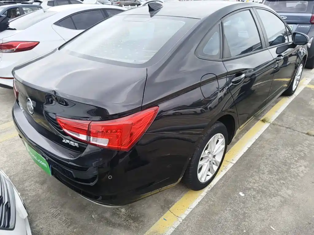 Buick Verano — миниатюра 7