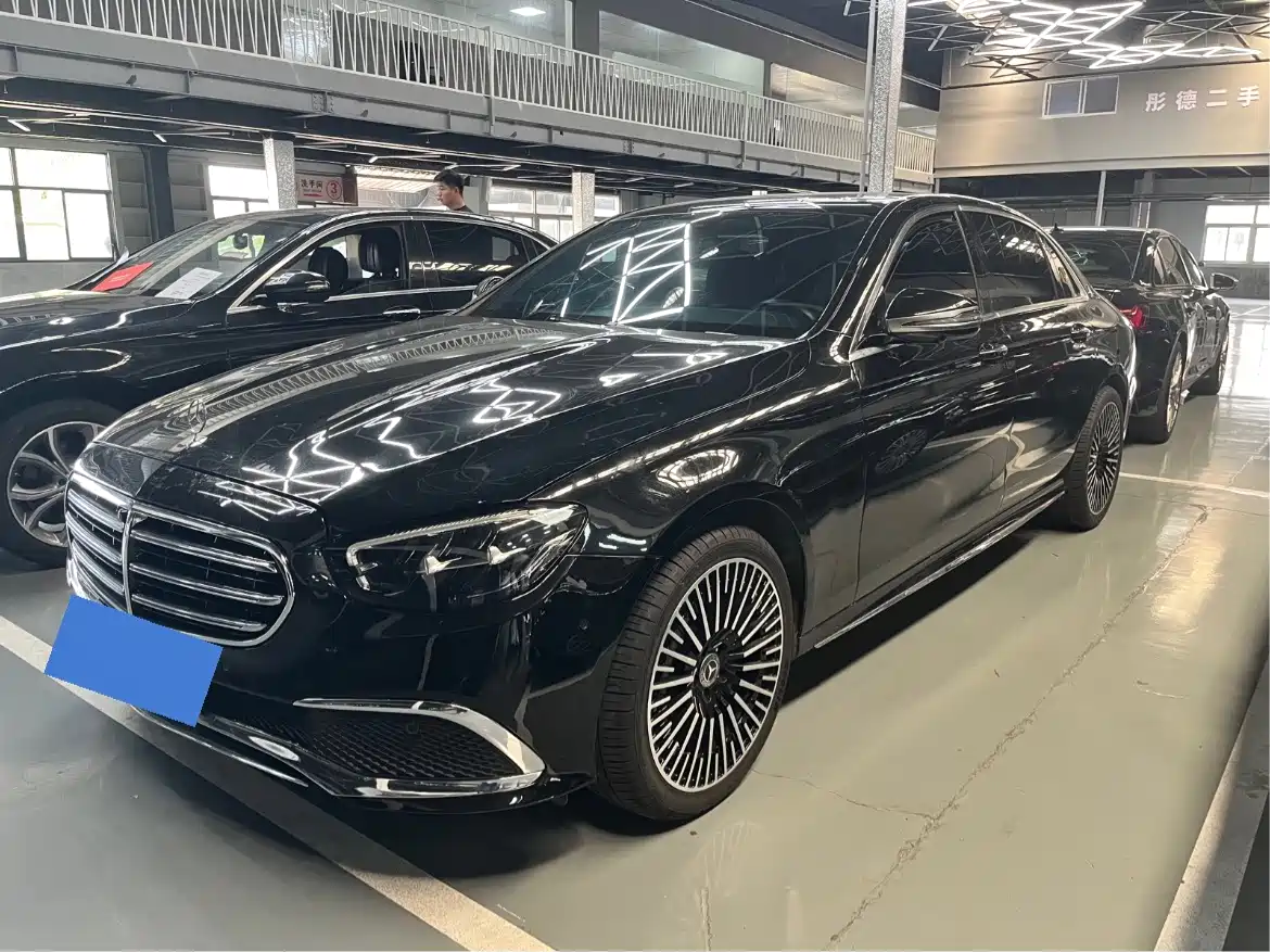 Mercedes-Benz E-Class id 4622557 из Китая 14